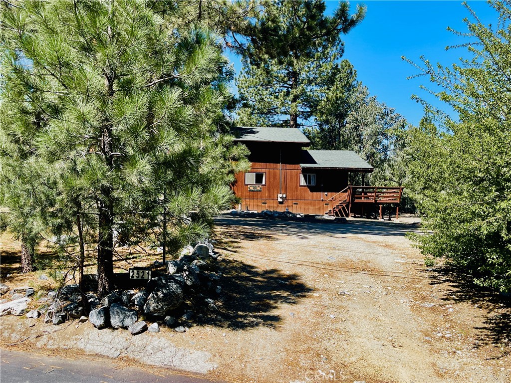 2521 Cedarwood Drive