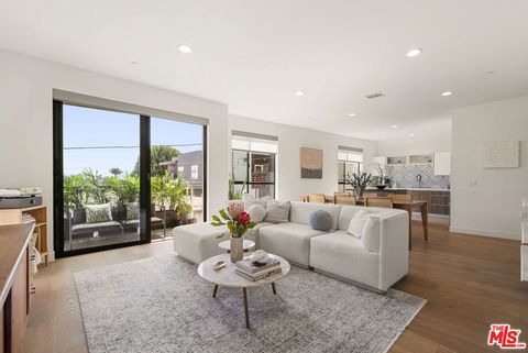 Photo of 3981 Moore Street #301, Los Angeles, CA 90066 (MLS # 26838331)