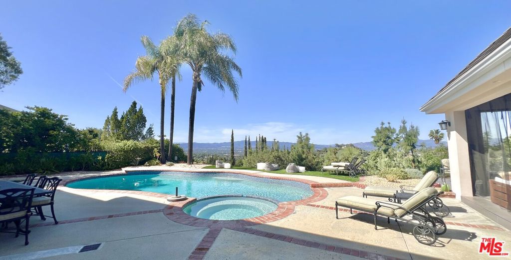 3819 Vista Linda Drive