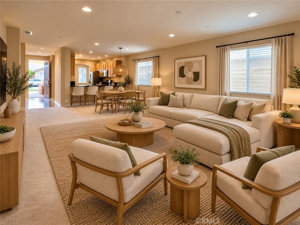 3127 W Penny Lane