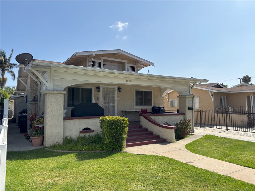 3528 E 54th Street