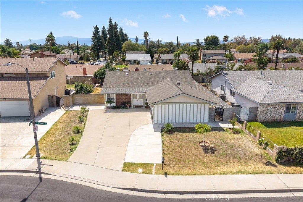 835 Jacaranda Street