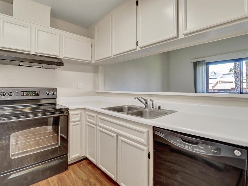 El Mirador - Residential Lease