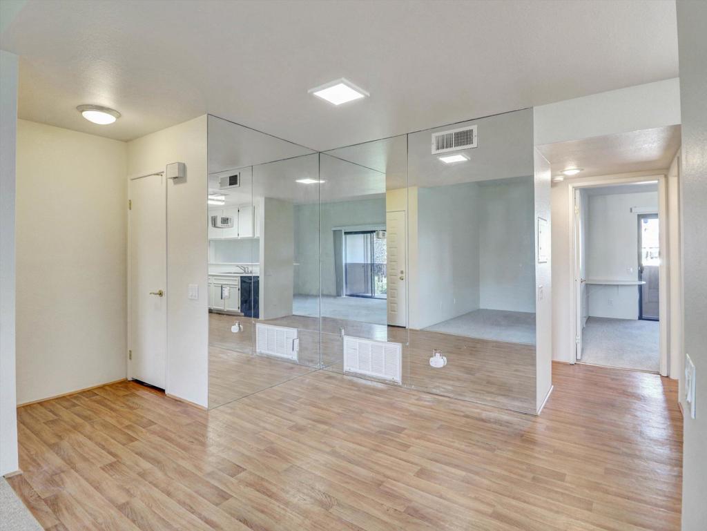 El Mirador - Residential Lease