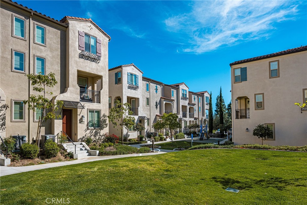 4327 Blazing Star Way