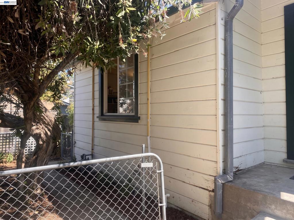 2080 East Ave