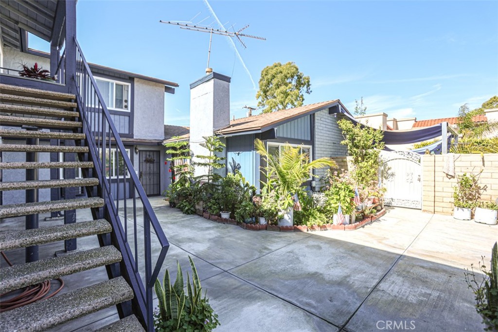 12621 Louise Cir. A-D