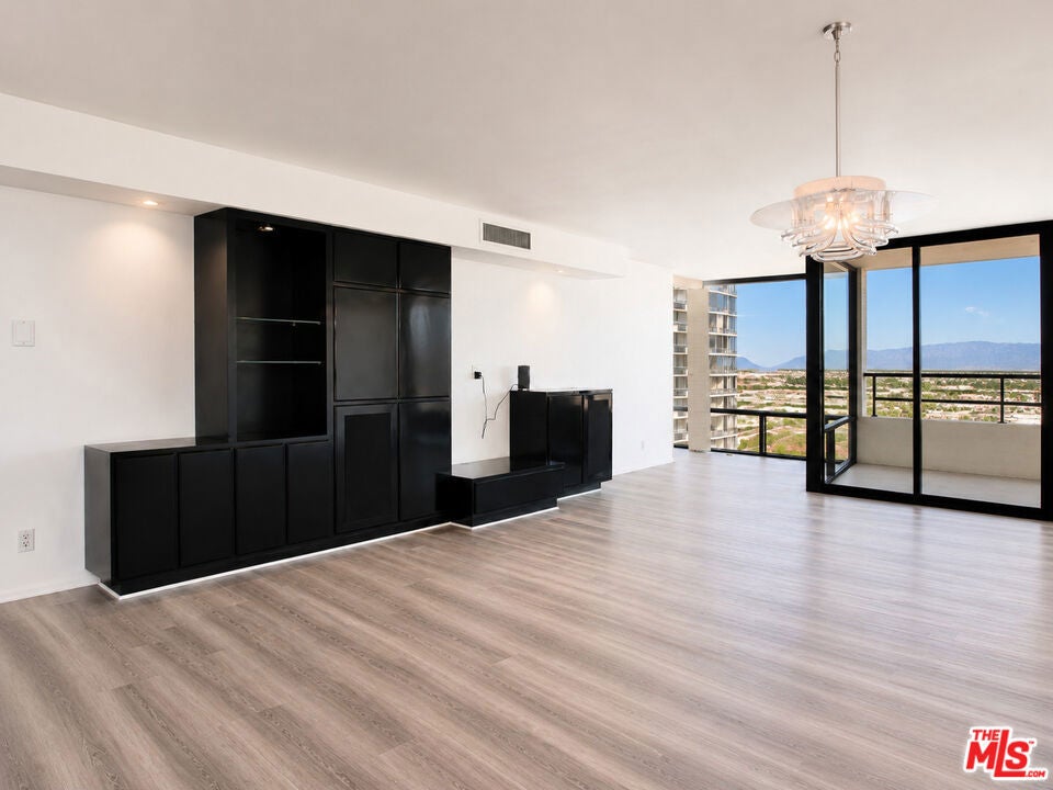 4316 Marina City Drive 519