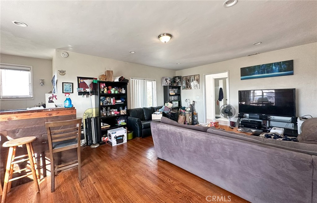 Santa Barbara: Other (80) - Residential Income