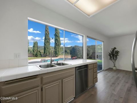 Tiny photo for 2202 Aspenpark Court, Thousand Oaks, CA 91362 (MLS # 226001015)
