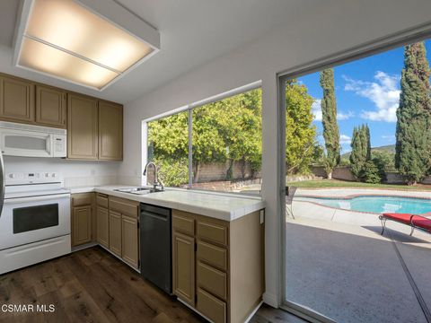 Tiny photo for 2202 Aspenpark Court, Thousand Oaks, CA 91362 (MLS # 226001015)