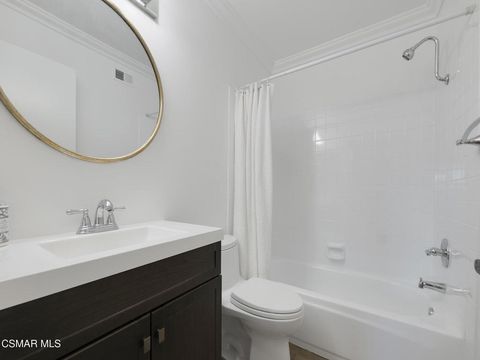 Tiny photo for 2202 Aspenpark Court, Thousand Oaks, CA 91362 (MLS # 226001015)