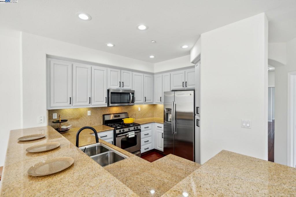 DUBLIN RANCH - Residential