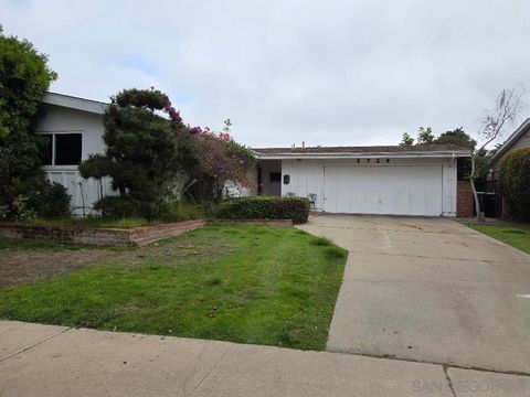 2729 Gobat Avenue San Diego CA 92122