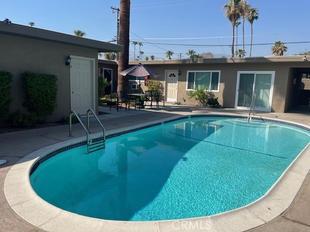 -Located at 45421 and 45521 Sunset Lane in Palm Desert.
-Deep Canyon and Highway 111 within close proximity to the El Paseo Shopping District
-8-unit complex
-Security gated
-Common courtyard with a pool, patio, and BBQ area.
-Private enclosed yard
Upgraded units include:
-New flooring,
-Paint,
-Blinds, and
-New appliances
-Washer dryer hookups