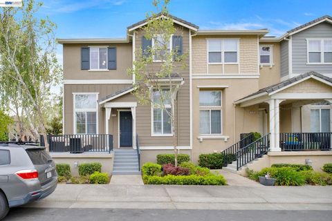 Photo of 6197 Yardley Ln Ln, San Ramon, CA 94582 (MLS # 41129123)