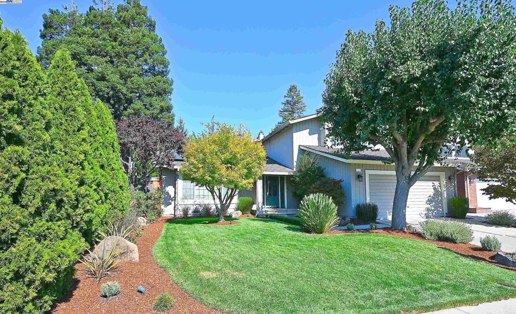 DUBLIN HILLS EST - Residential