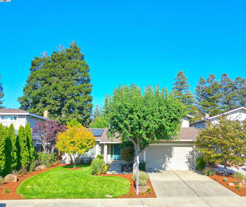 DUBLIN HILLS EST - Residential