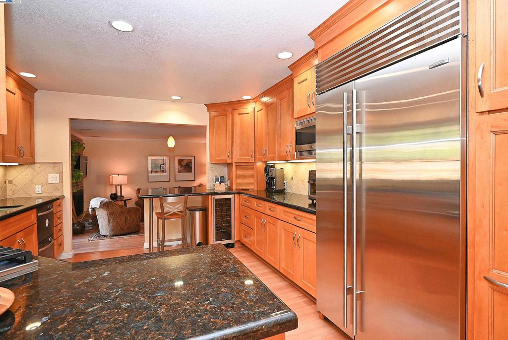 DUBLIN HILLS EST - Residential