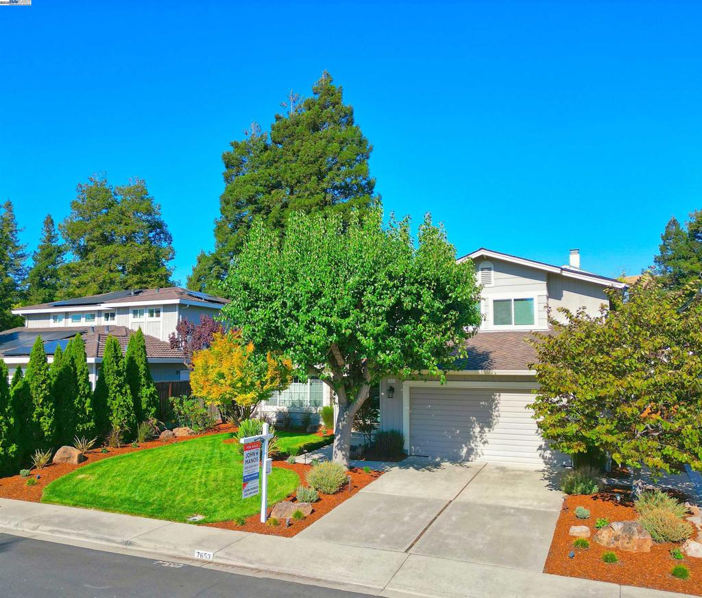 DUBLIN HILLS EST - Residential