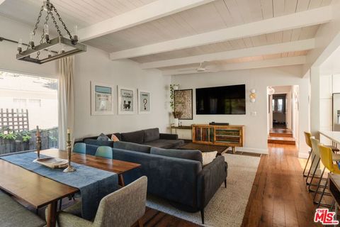 Photo of 8404 Kirkwood Drive, Los Angeles, CA 90046 (MLS # 26669043)