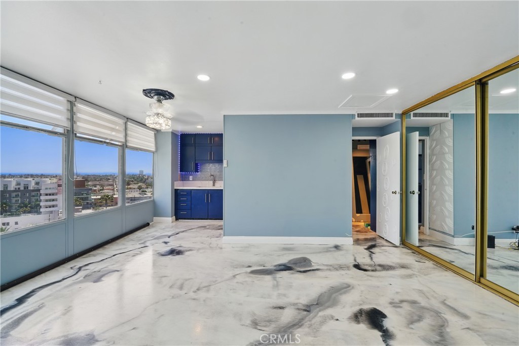 100 Atlantic Avenue 1012