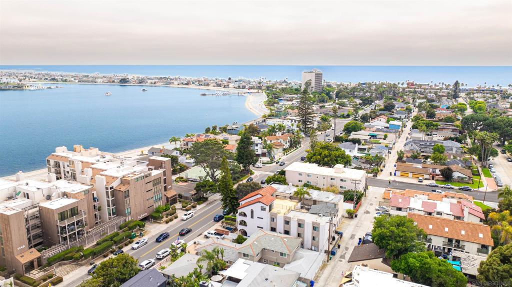 1130 Pacific Beach Drive 3A