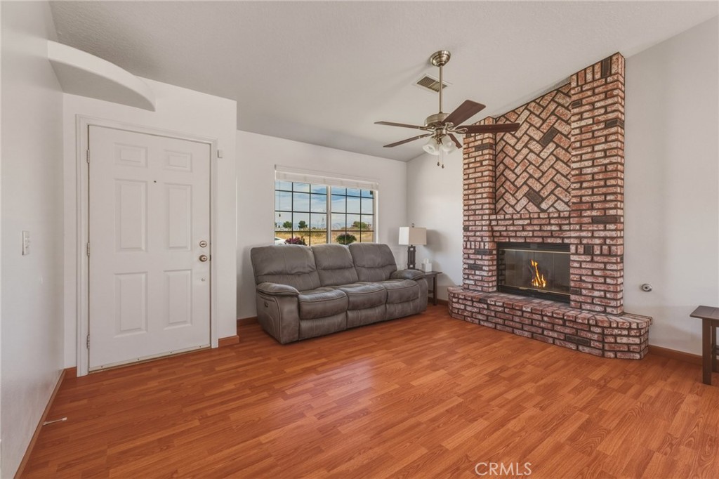 12312 Woodview