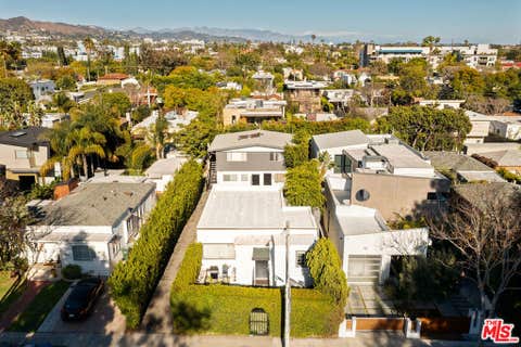 Photo of 358 N San Vicente Boulevard, West Hollywood, CA 90048 (MLS # 26859245)