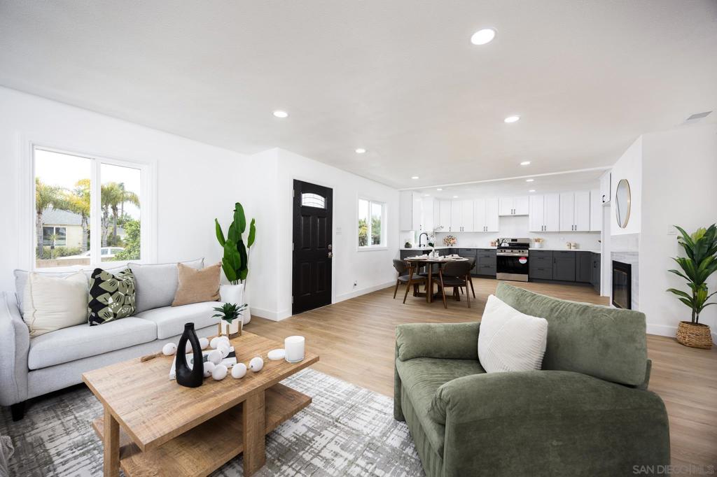 608 Donax Ave