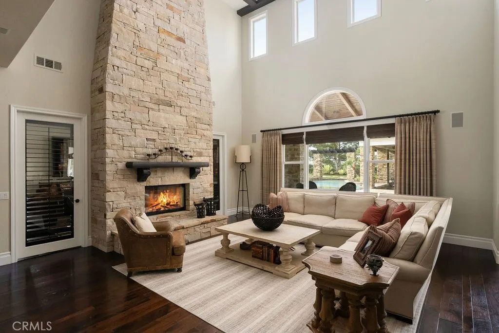 Yorba Linda, California 92886, United States, 6 Bedrooms Bedrooms, ,8 BathroomsBathrooms,Residential,Active,238757