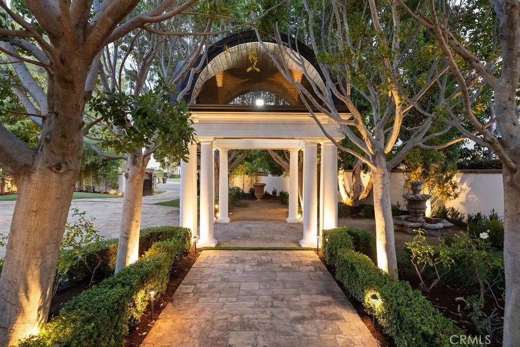 Yorba Linda, California 92886, United States, 6 Bedrooms Bedrooms, ,8 BathroomsBathrooms,Residential,Active,238757