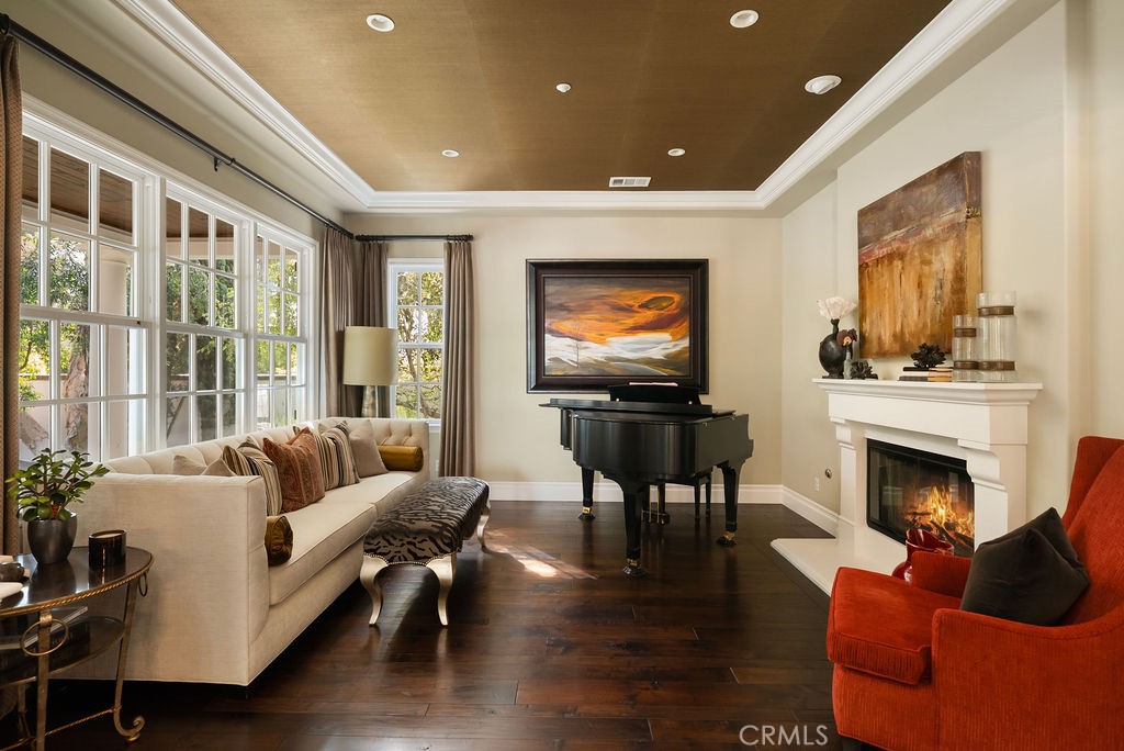 Manor House - Exclusive Gated Community - Residential