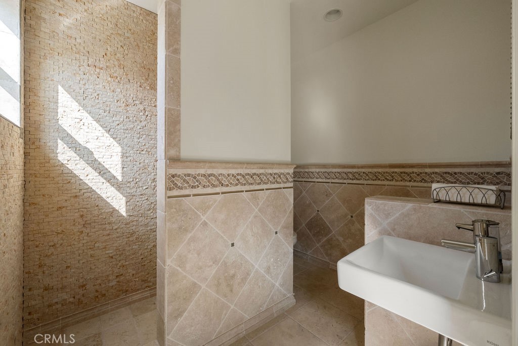 Manor House - Exclusive Gated Community - Residential