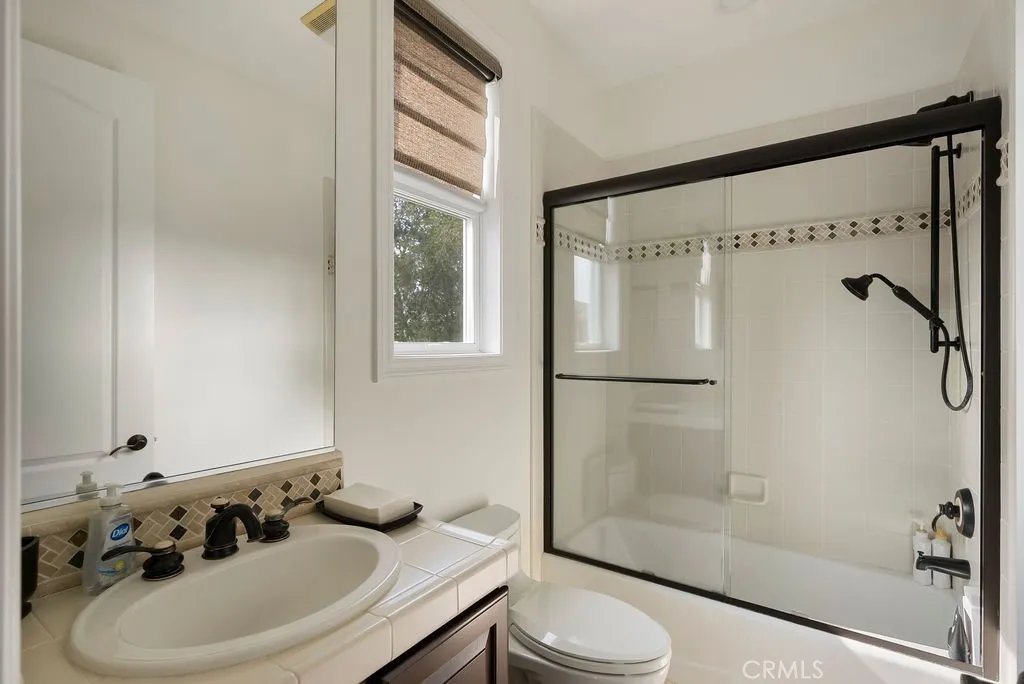 Yorba Linda, California 92886, United States, 6 Bedrooms Bedrooms, ,8 BathroomsBathrooms,Residential,Active,238757