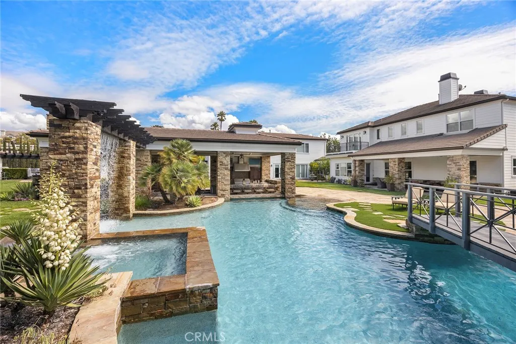 Yorba Linda, California 92886, United States, 6 Bedrooms Bedrooms, ,8 BathroomsBathrooms,Residential,Active,238757