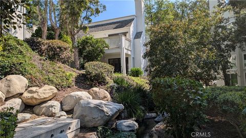 190 N Singingwood Orange CA 92869