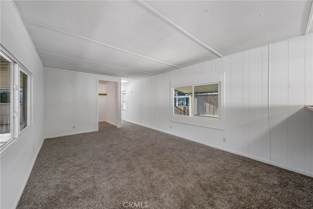 5890 E Highway 20 16