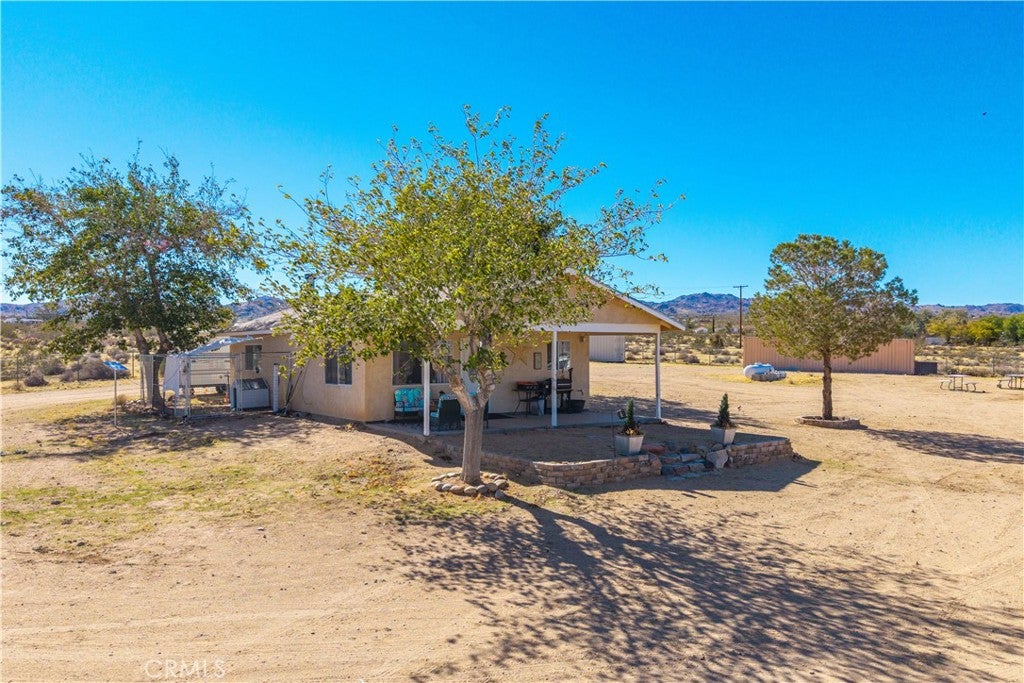 3042 Chapton Lane