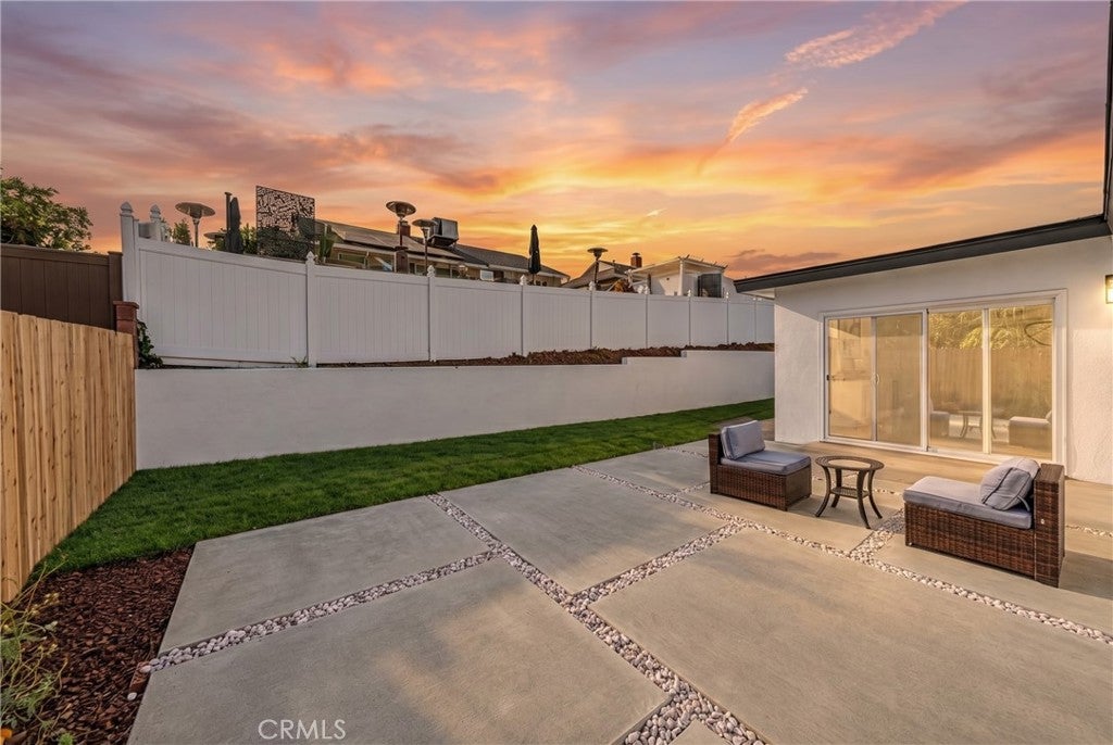 2437 Westmont dr