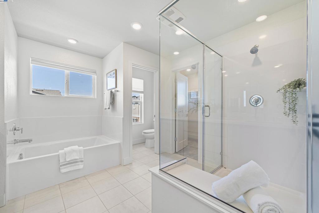 BRIDEWAY - Residential