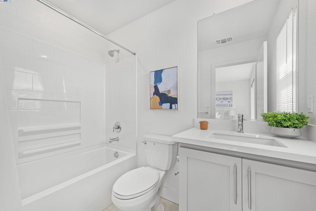 BRIDEWAY - Residential