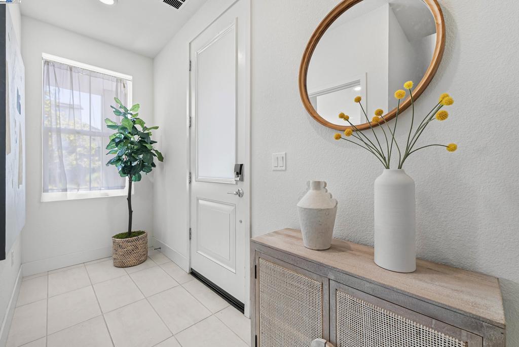 BRIDEWAY - Residential
