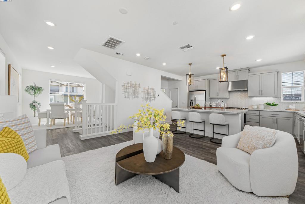 BRIDEWAY - Residential