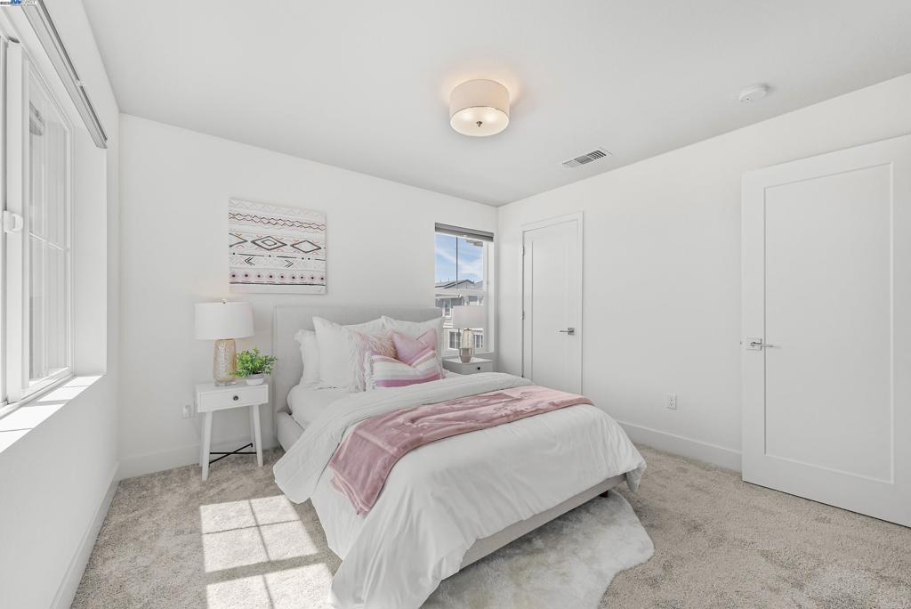 BRIDEWAY - Residential