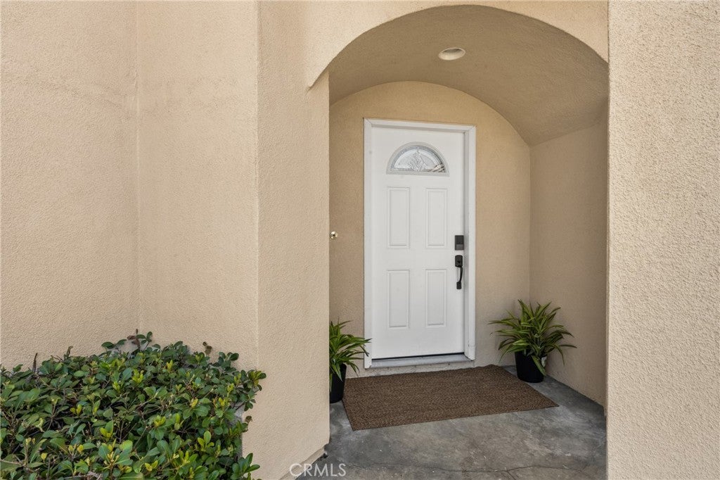 8610 E Silver Ridge