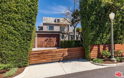 116 S Carmelina Avenue Los Angeles CA 90049