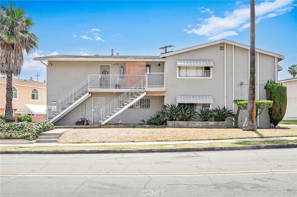 Introducing a investment opportunity at 10060 Laurel Avenue in Whittier, CA—a fourplex located in South Whittier neighborhood. Each of the four units features 2 bedrooms and 1 bathroom, offering nearly 900 square feet of living space per unit. The property includes shared garage parking. Situated near shopping, dining, schools, and major conveniences, this fully occupied fourplex offers excellent cash flow with the potential to increase rents or add value through light renovations. Whether you're an investor looking to expand your portfolio or seeking a live-in income property, 10060 Laurel Avenue is a rare opportunity you won’t want to miss.