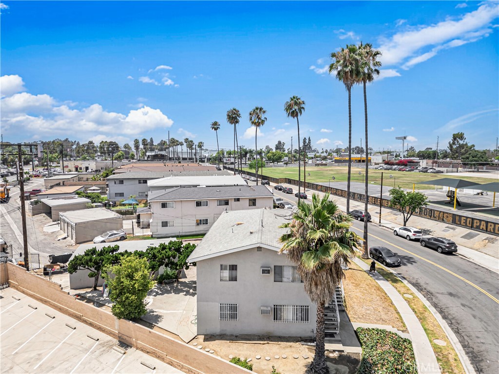 10060 Laurel Ave.