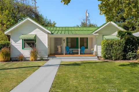 Photo of 652 Eastwood Avenue, Chico, CA 95928 (MLS # SN25234376)